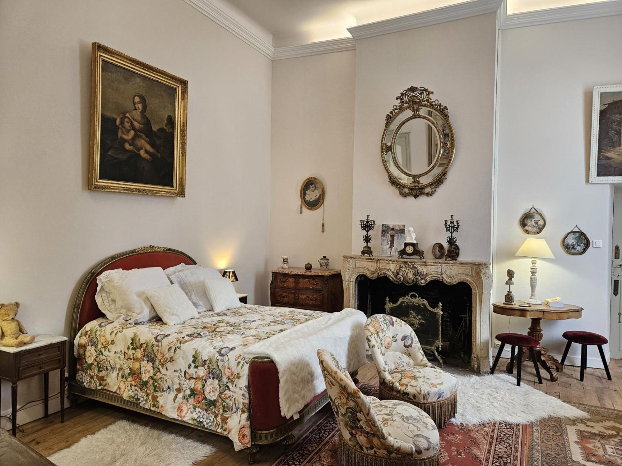 Chateau De Mornay Saint-Pierre-de-l'Isle エクステリア 写真